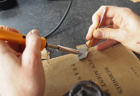 Restauration de documents de famille à Caen - Atelier de reliure à Caen